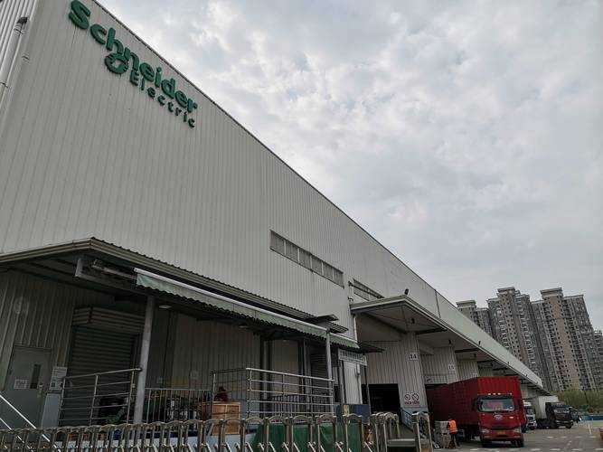 上海施耐德工厂参访考察游学与企业登记代理 一次跨界融合的启示之旅